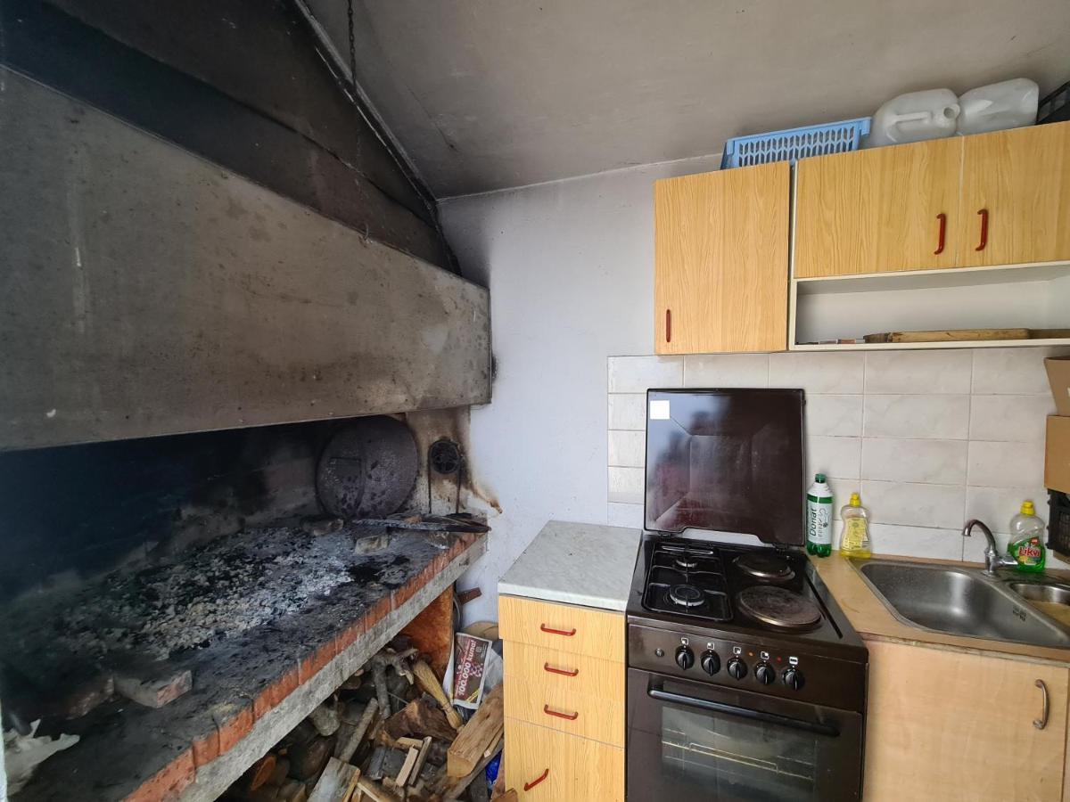 Apartmani Cosic Ante Dobropoljana Eksteriør billede